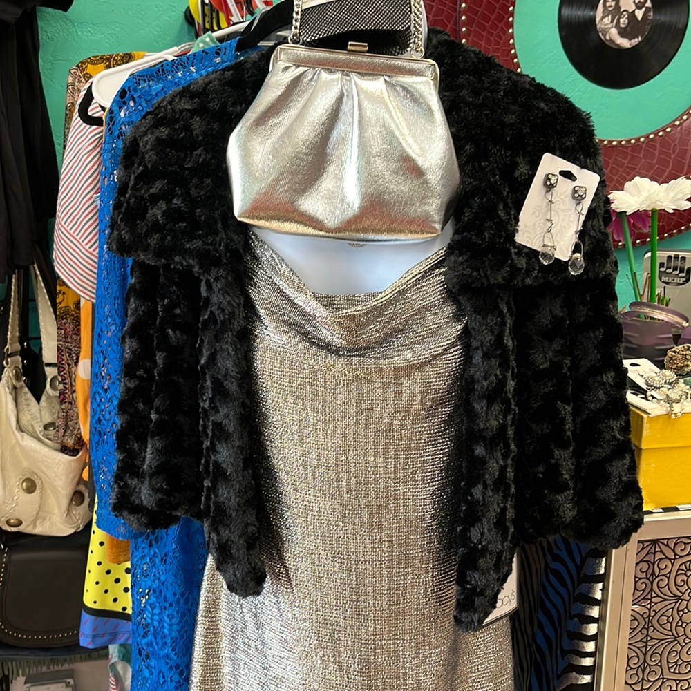 Black super soft faux fur 3/4 sleeve jacket/shawl